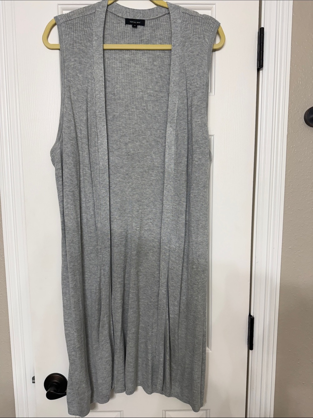 Verve Ami Light Gray Ribbed Sleeveless Open-Front Vest